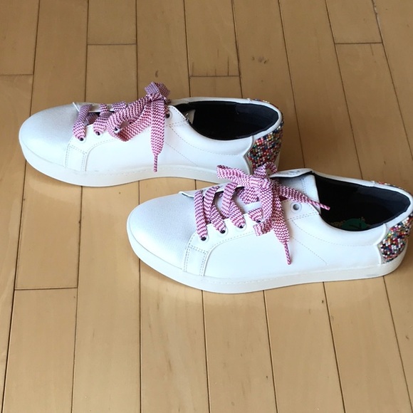 NWOT Circus by Sam Edelman white sneakers with faux beaded heel - 7.5 - Picture 2 of 6